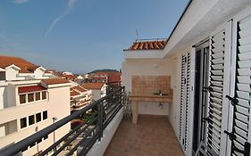 Rossa Apartments